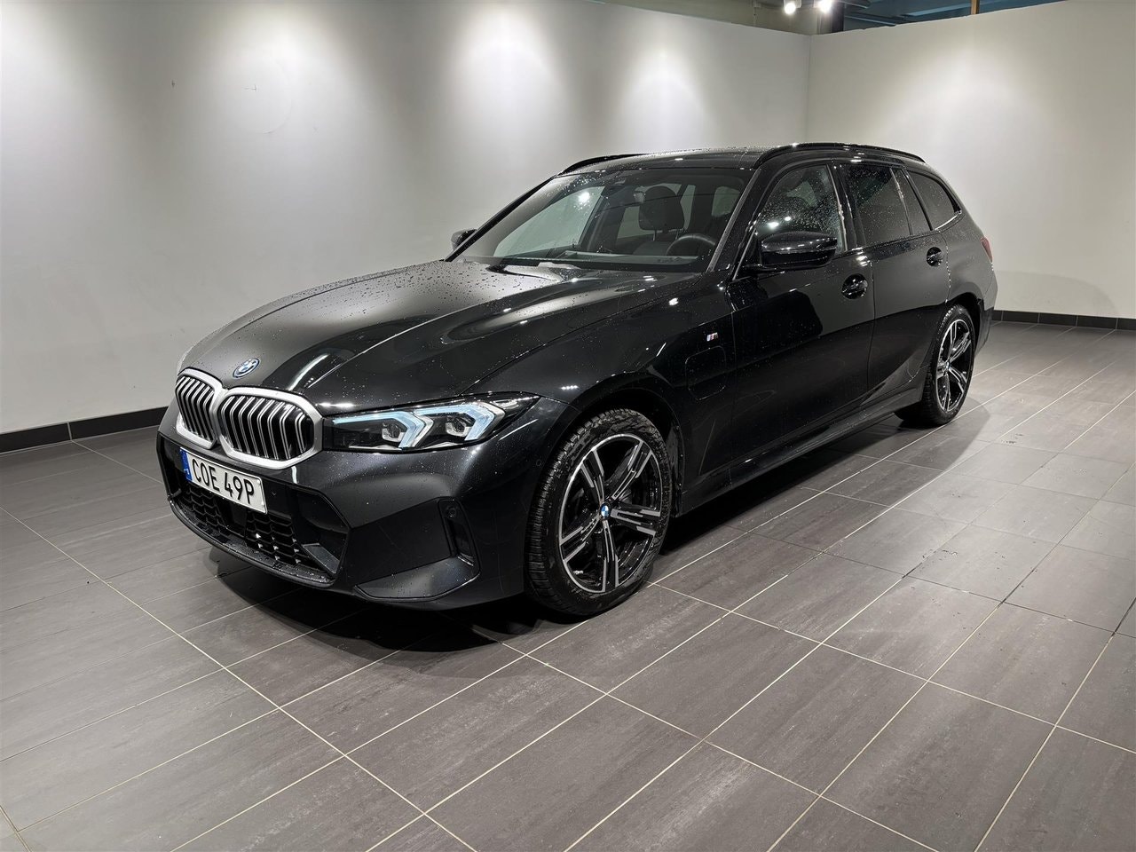 BMW 330
