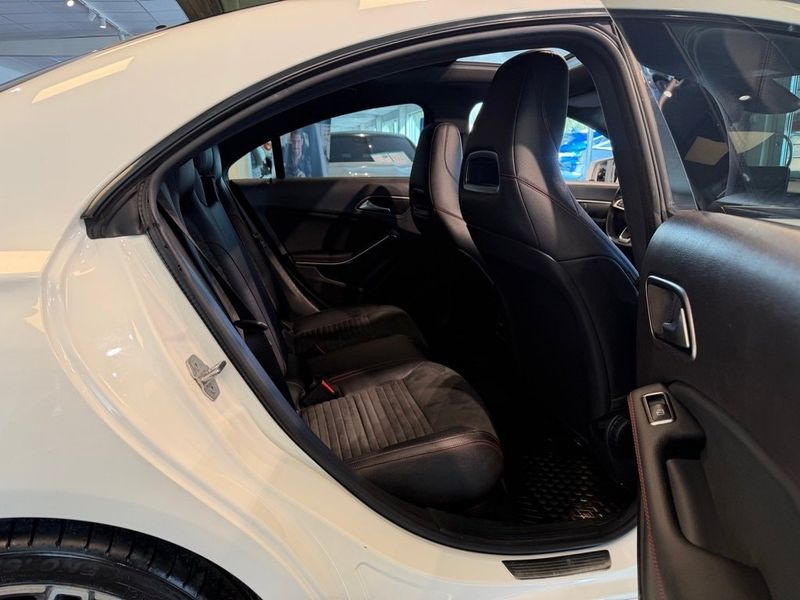 Mercedes CLA180 bild 22