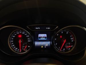 Mercedes CLA180 bild 11