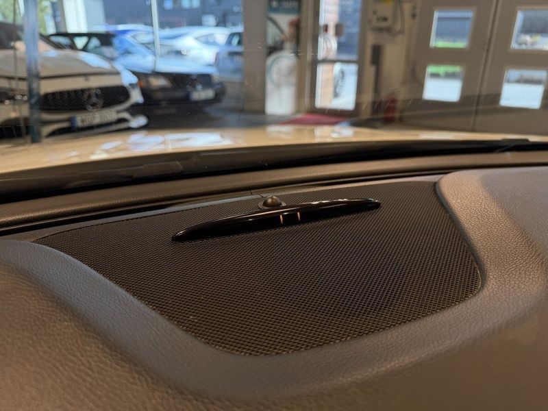 Mercedes CLA180 bild 17