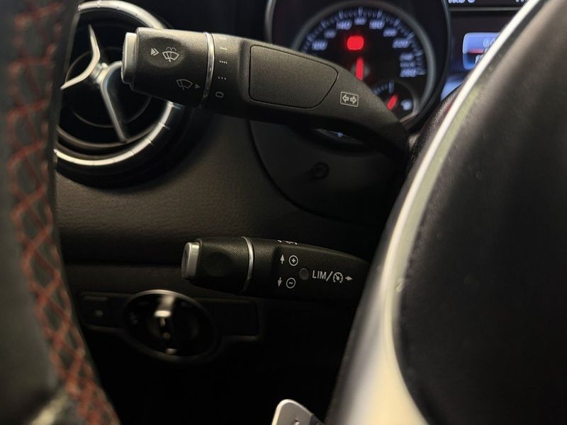 Mercedes CLA180 bild 15