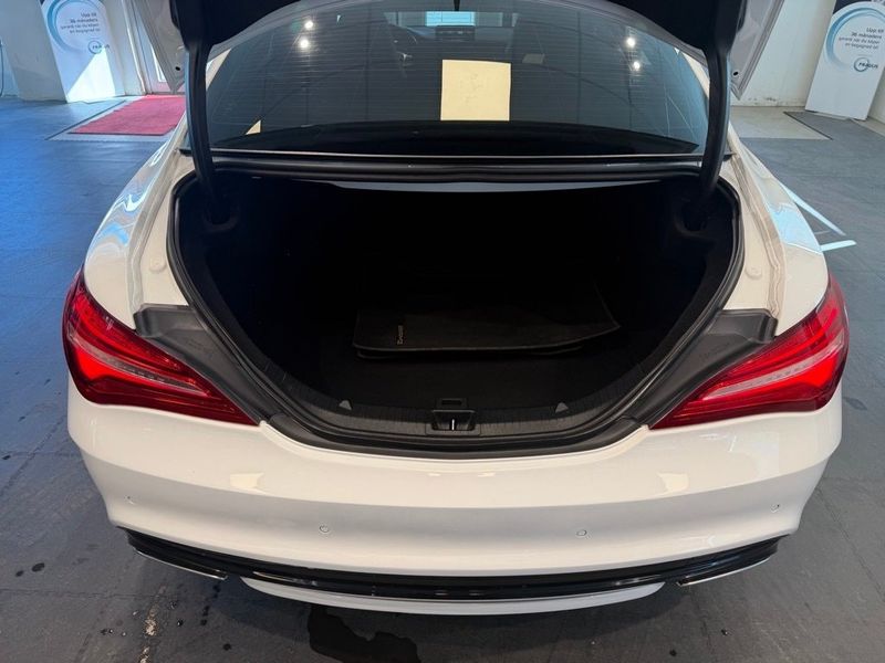 Mercedes CLA180 bild 25