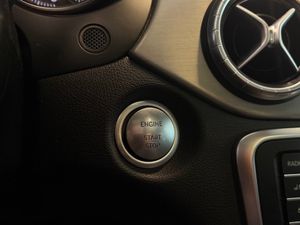 Mercedes CLA180 bild 18