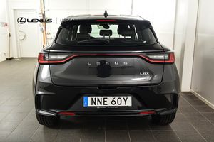 Lexus LBX bild 4