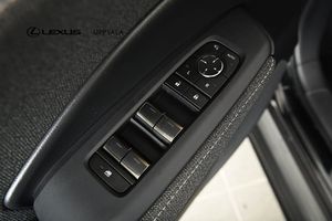 Lexus LBX bild 9