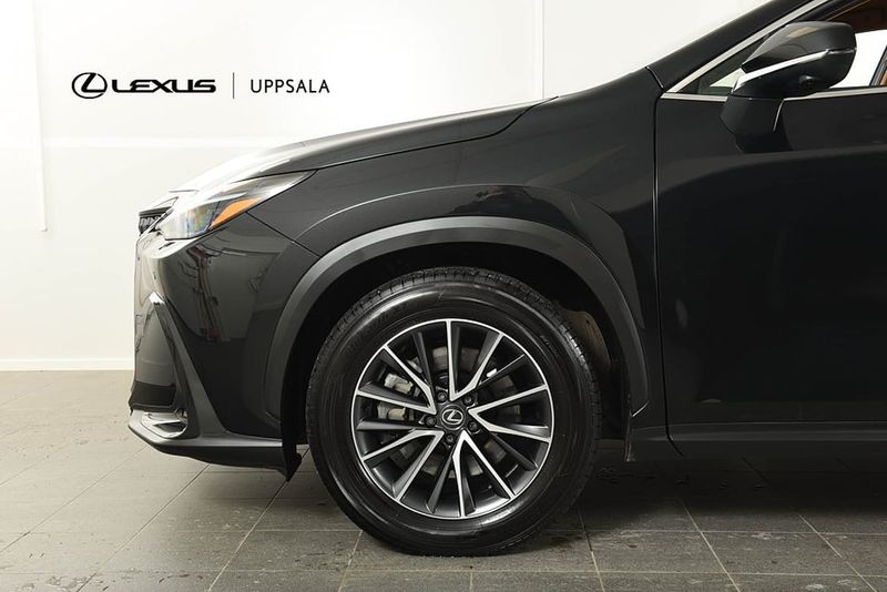 Lexus NX bild 21