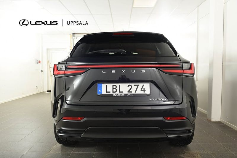 Lexus NX bild 4
