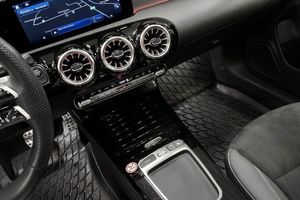 Mercedes CLA250 bild 12