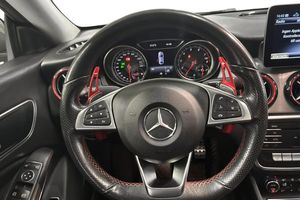 Mercedes CLA180 bild 12