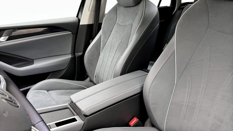 Volkswagen Passat bild 8