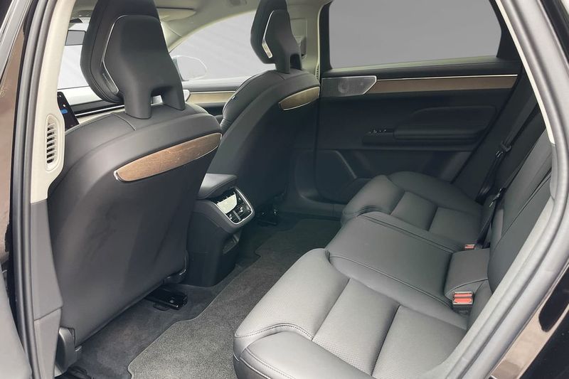 Volvo ES90 bild 8