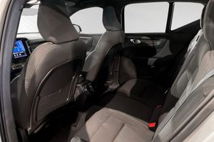 Volvo EX40 bild 8