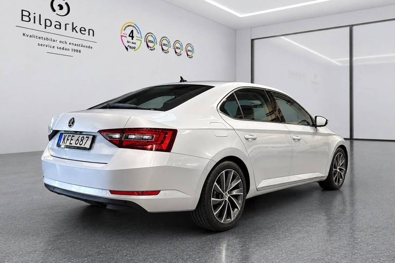 Skoda Superb bild 2