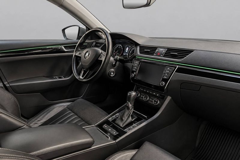 Skoda Superb bild 13