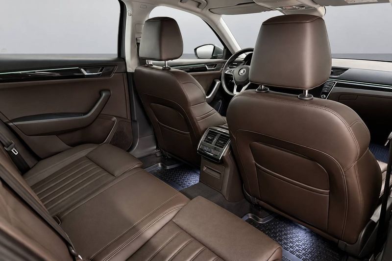 Skoda Superb bild 12