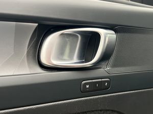 Volvo C40 Recharge bild 17