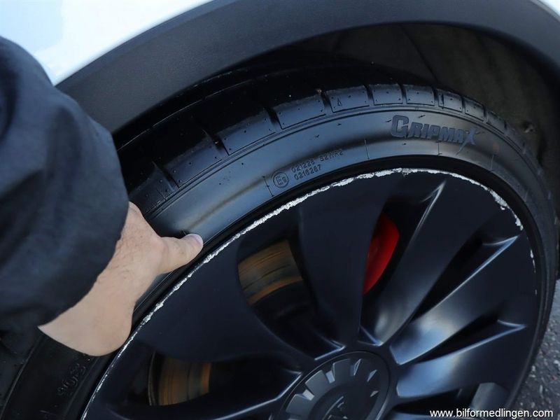 Tesla Model Y bild 20