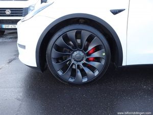 Tesla Model Y bild 19