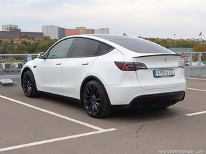 Tesla Model Y bild 3