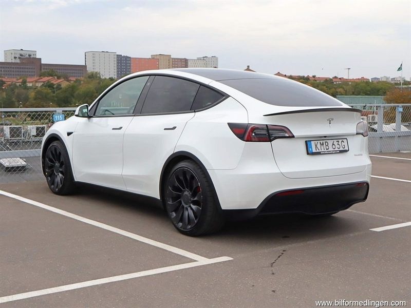 Tesla Model Y bild 3