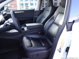 Tesla Model Y bild 5
