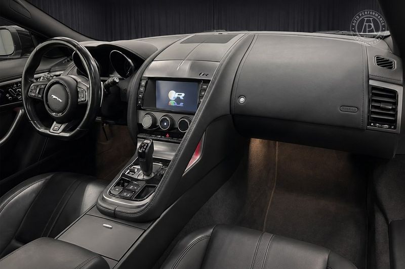 Jaguar F-Type bild 8
