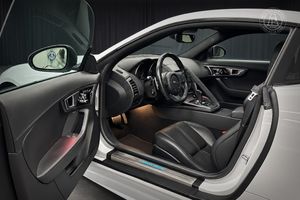 Jaguar F-Type bild 6