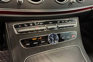 Mercedes E220 bild 16