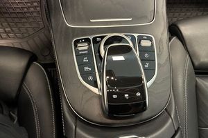Mercedes E220 bild 17