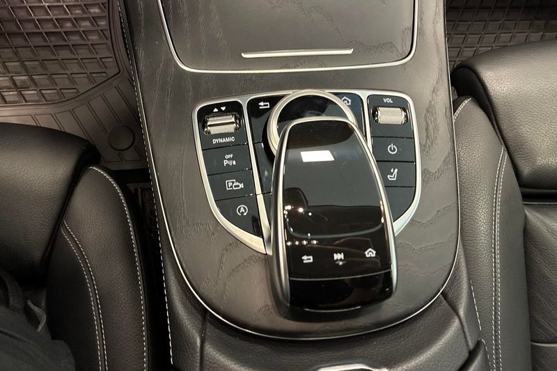 Mercedes E220 bild 17