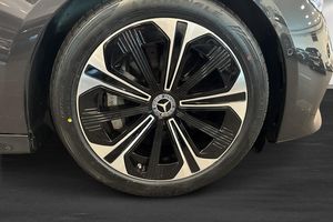 Mercedes E300 bild 11