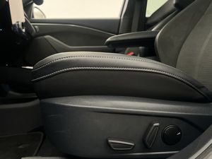Ford Mustang Mach-E bild 15
