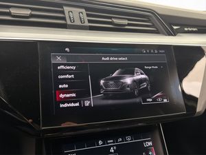 Audi Q8 bild 18