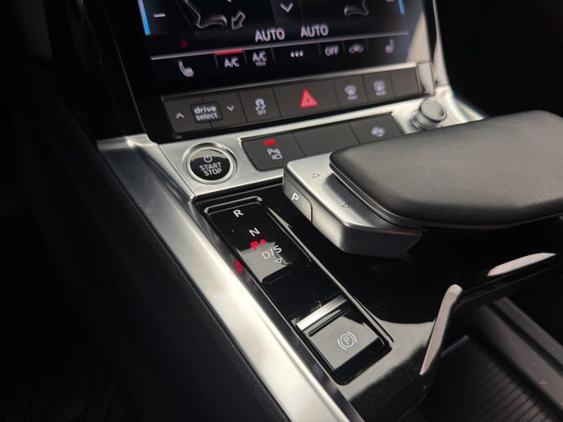 Audi Q8 bild 22