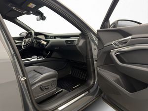 Audi Q8 bild 23