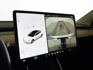 Tesla Model 3 bild 15