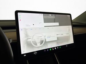 Tesla Model 3 bild 18