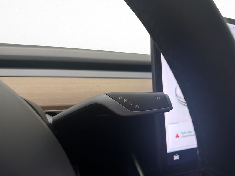 Tesla Model 3 bild 28