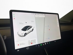 Tesla Model 3 bild 16