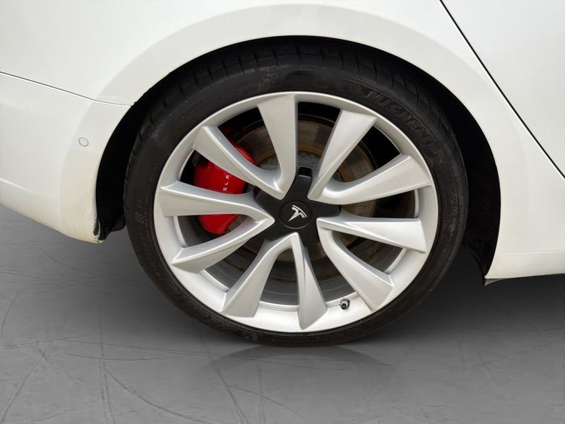 Tesla Model 3 bild 31