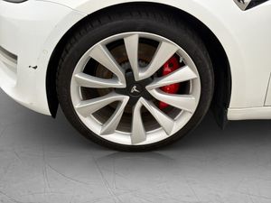 Tesla Model 3 bild 29