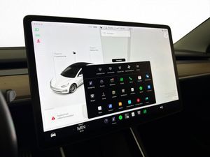 Tesla Model 3 bild 17
