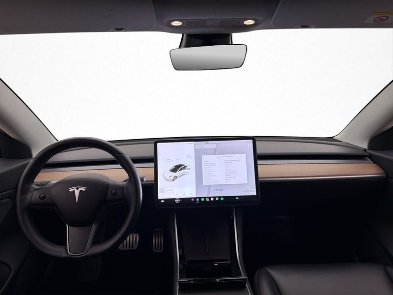 Tesla Model 3 bild 13
