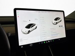 Tesla Model 3 bild 21