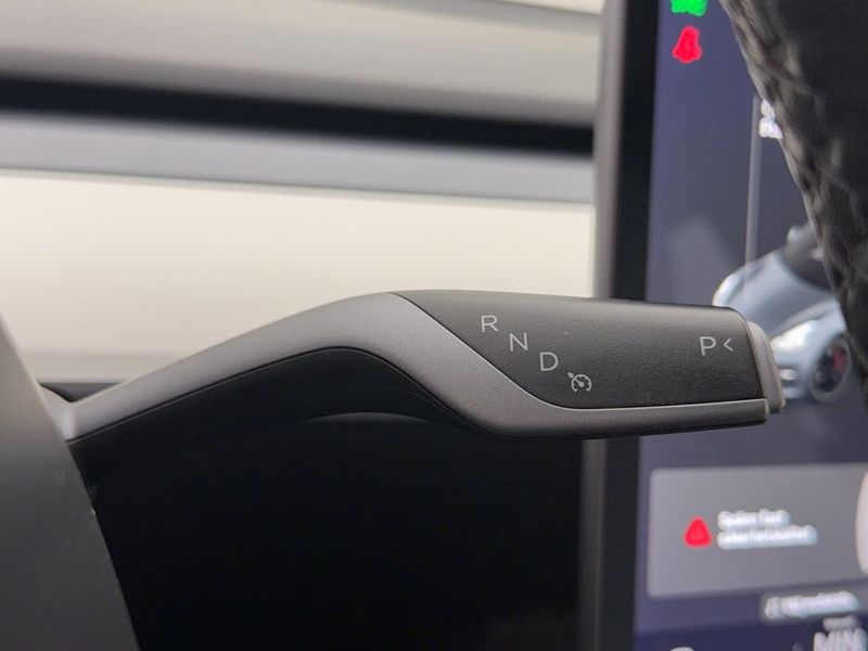 Tesla Model 3 bild 31
