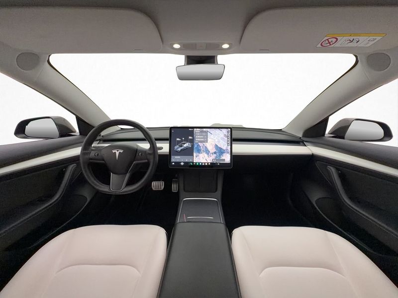 Tesla Model 3 bild 14