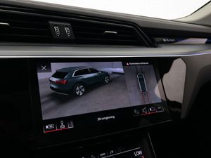 Audi Q8 bild 22