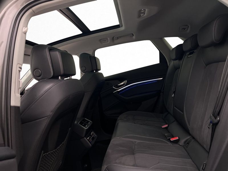 Audi Q8 bild 14