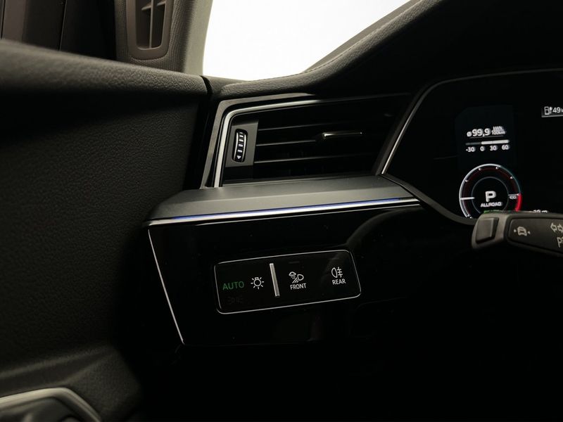Audi Q8 bild 32