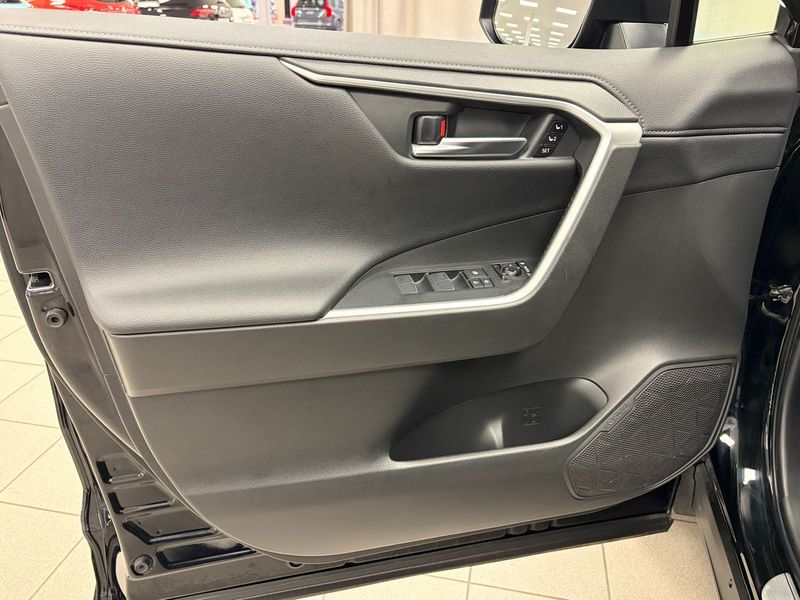 Toyota RAV4 bild 5